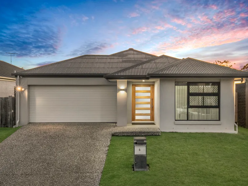 AMAZING PARKSIDE HOME IN THE PARKVUE ESTATE