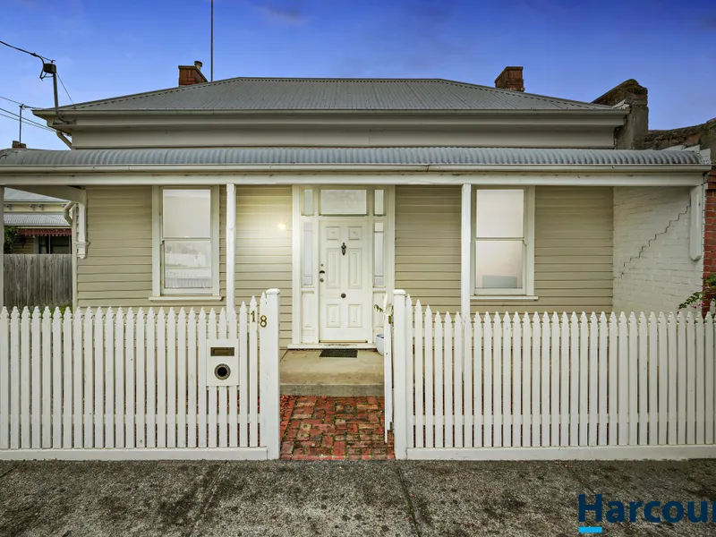 Light, Bright and Charming Victorian Cottage