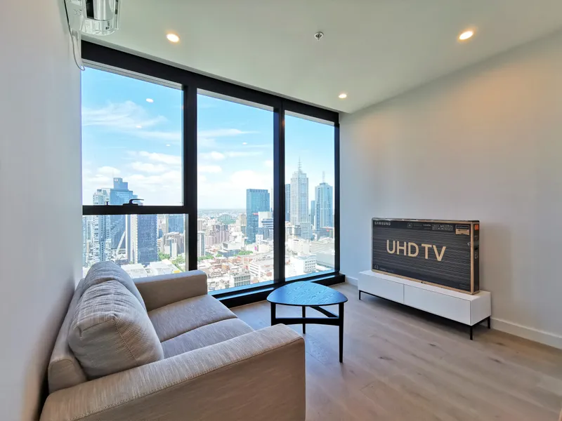 BEST VIEWLINES IN THE HEART OF CBD