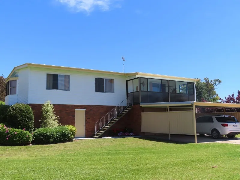 3 ACRES EDGE OF TOWN