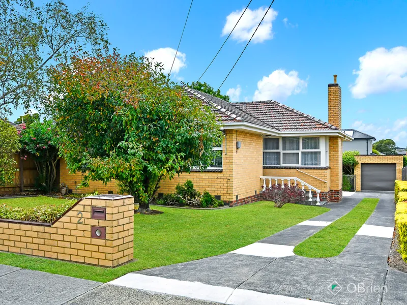 RETRO LIVING IN PERFECT CONDITION!