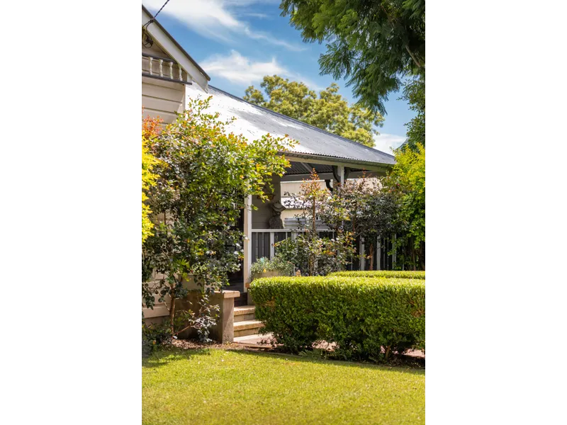 'Alexville' - Your dream property, positioned perfectly on the Pacific Highway