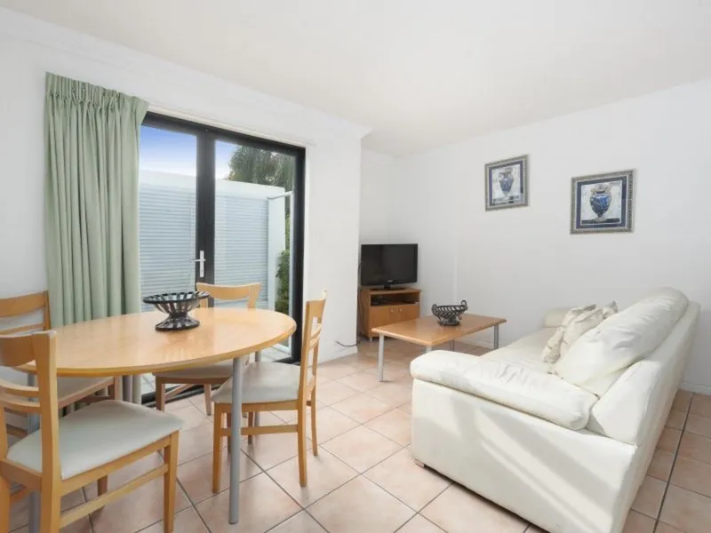Fully furnished Unit in Milton! Gas, Electricity & Water Included in Rent