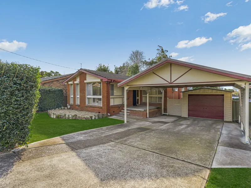 Location and Lifestyle in Leafy Tenambit