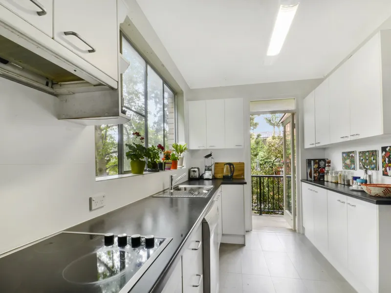 PEACEFUL BACK OF BLOCK APARTMENT WITH GREAT SPACE !!!