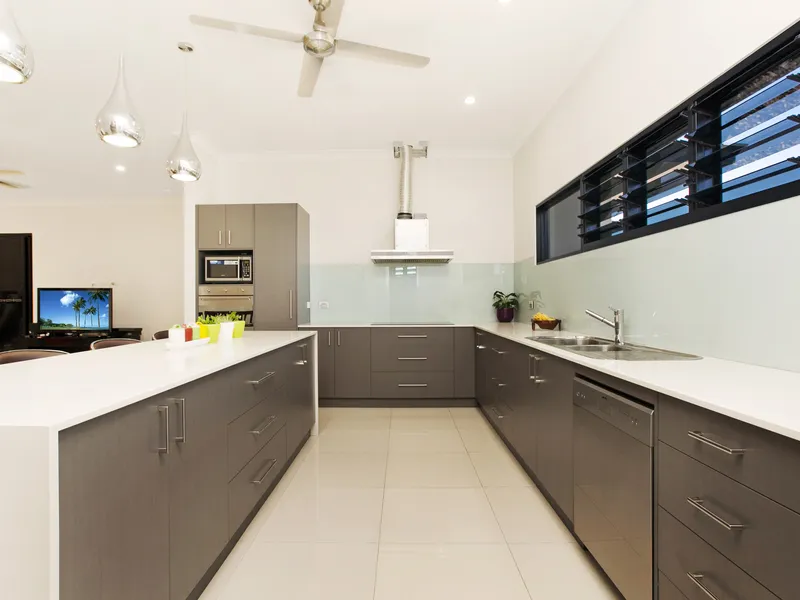 Energy efficient, family home complete with WOW-factor!