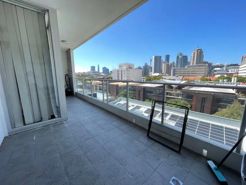 One Bedroom Apartment with Multiple room for lease