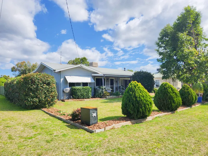 Picture Perfect Family Home!
