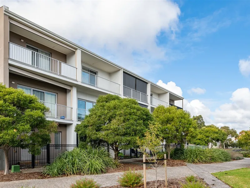 Three Levels of Luxe Living!