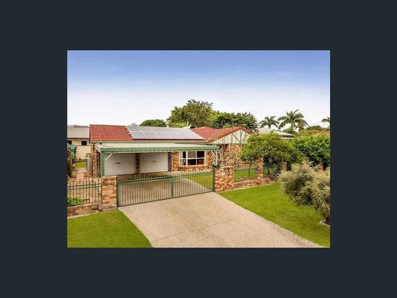 4 Clinton St, Coopers Plains