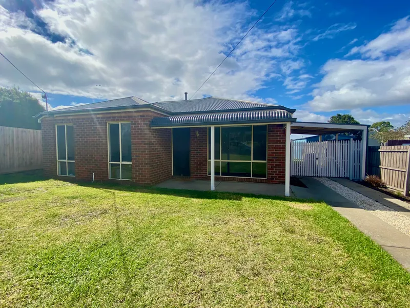 Spacious inside and out in a quiet court location