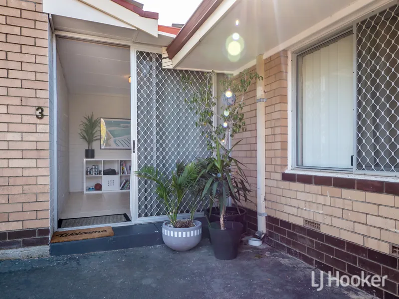One in Million! Beachside bargain!