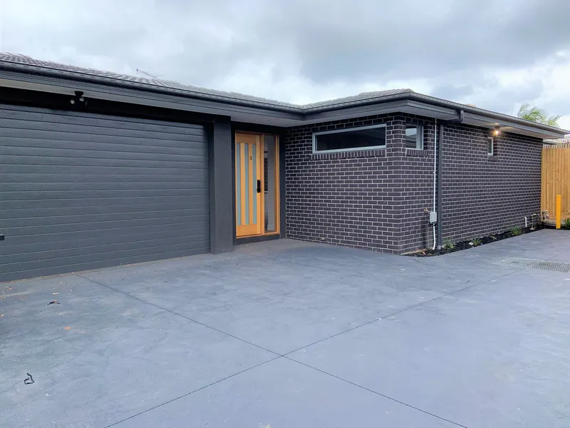 BRAND NEW HOME N SUPBERB LOCATION