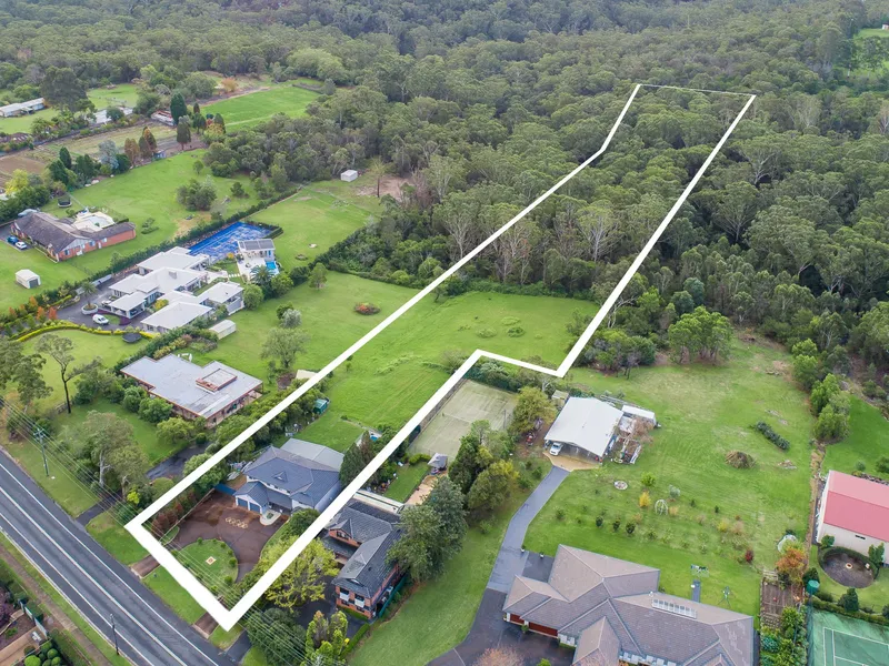 Beautiful acreage home in convenient location - Inspect by appointment