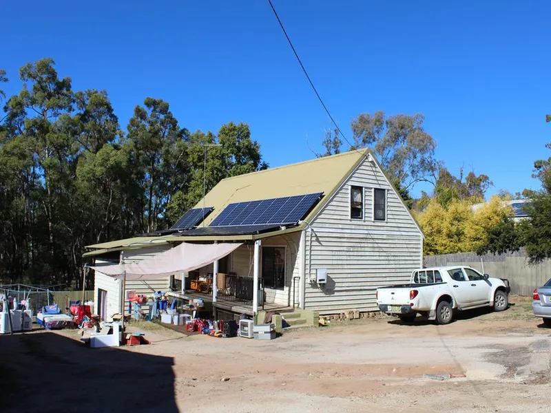 LIVING THE HIGH LIFE