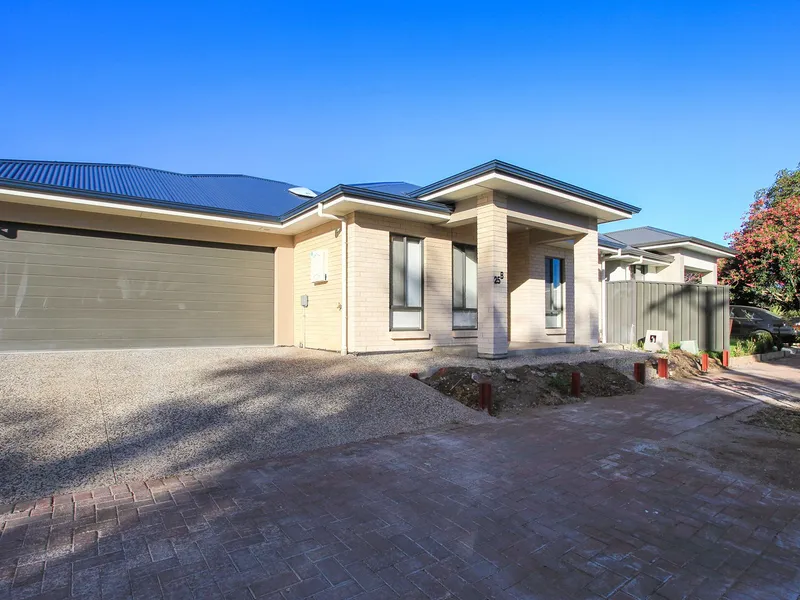 Brand New 3 Bedroom House Near Felixstow Reserve
