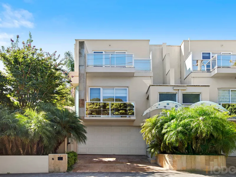 MASTER-BUILT QUALITY & ELEGANCE