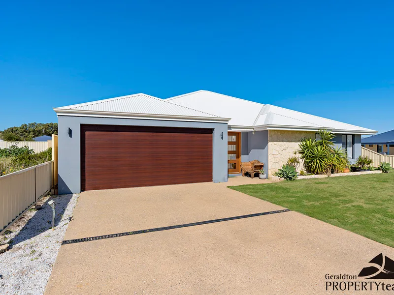 Spacious And Modern Entertainer In Quiet And Convenient Location