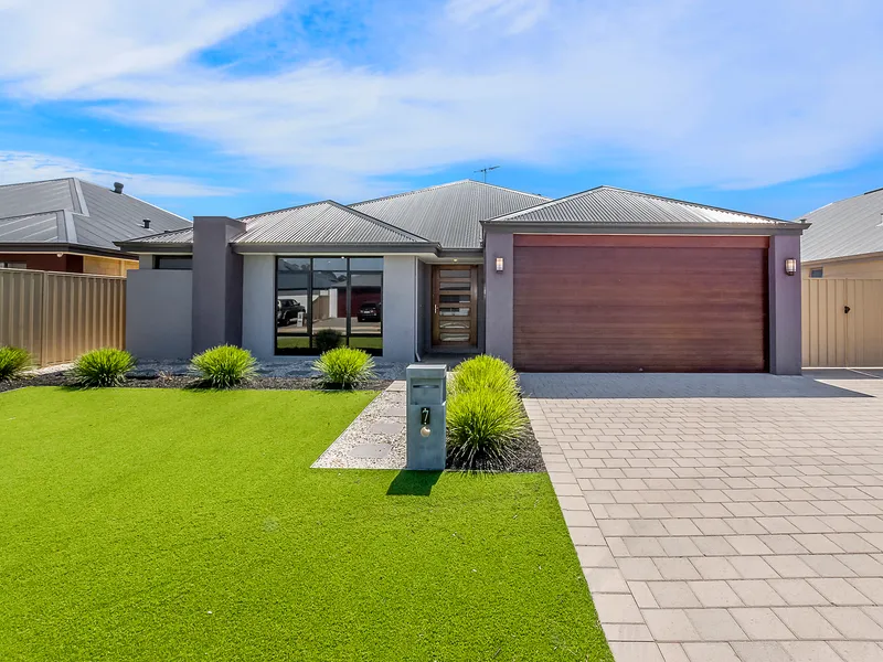 FAMILY HOME WITH IT ALL!