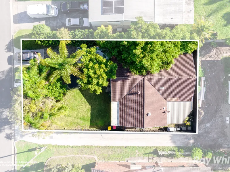 BRICK & TILE, 2 LIVING, PERFECT INVESTMENT!