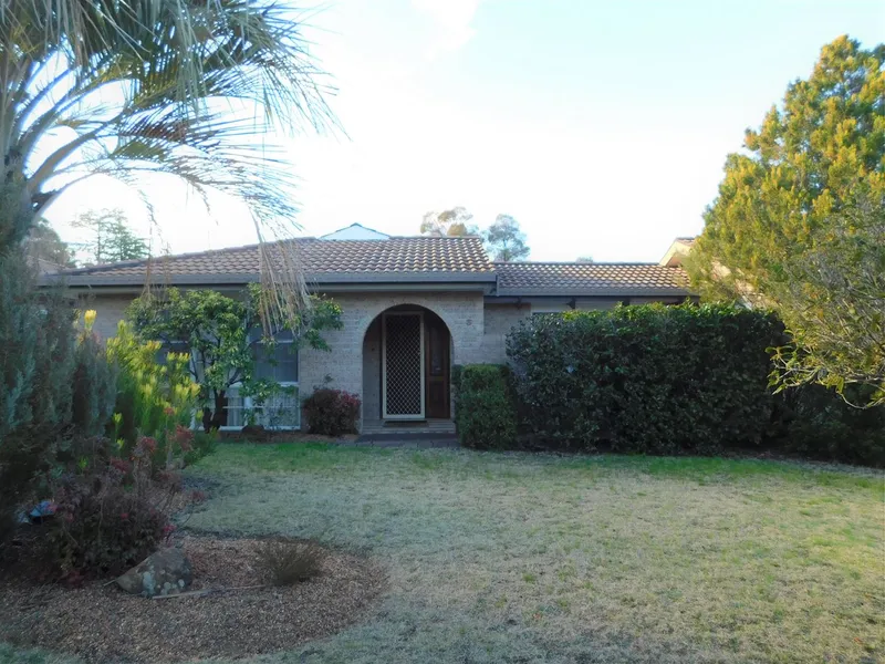 Very Private Family Home