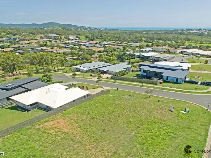 Gorgeous ocean views - close to town.