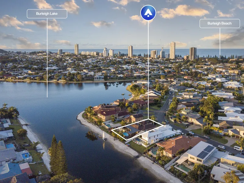 Stunning Waterfront Home in the best residential street in Burleigh 750m to the beach