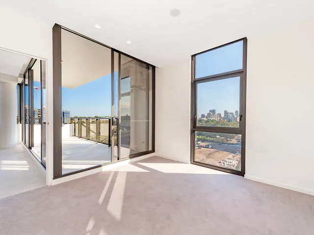 COVETED 2 BEDROOM APARTMENT WITH DISTRICT VIEWS