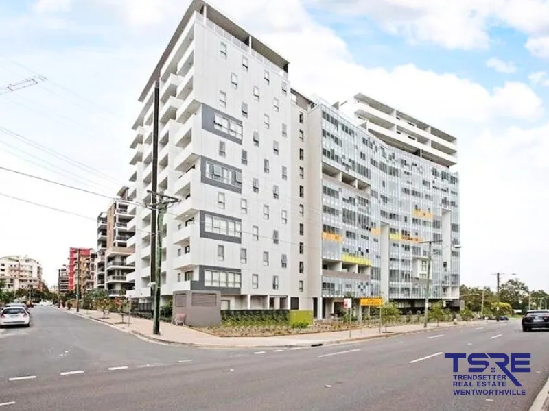 Corner Location Elegance in Warwick Farm!