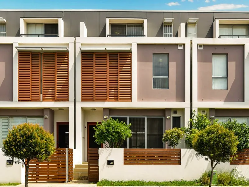 Stylish & Bright with Generous Space