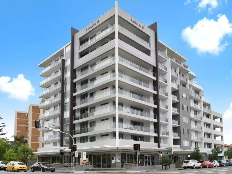 3 BEDROOM CBD UNIT