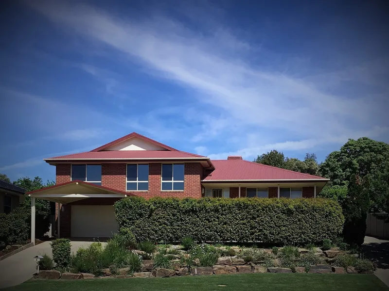 Beautiful Living with Exceptional Views