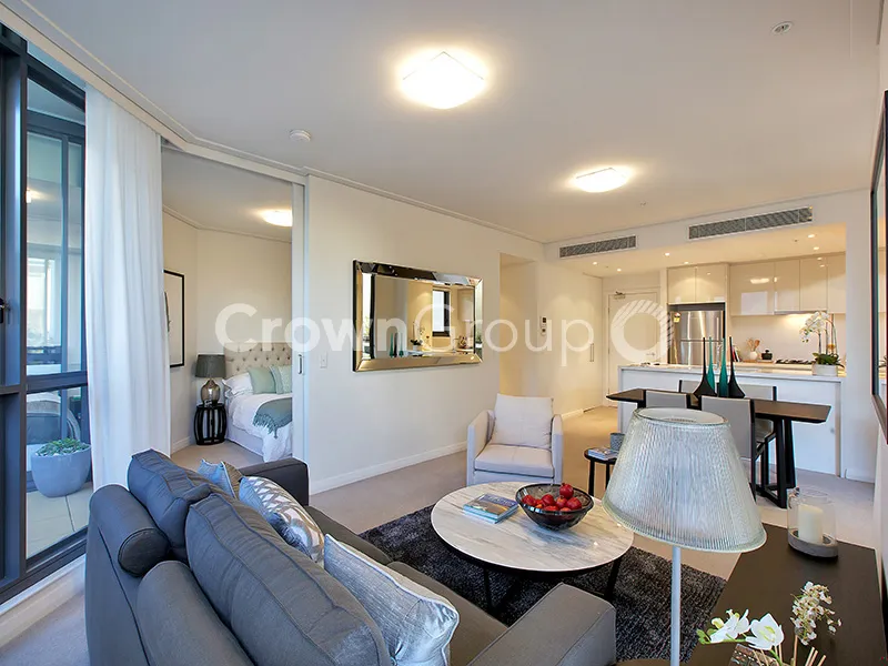 2 bedroom apartment + study