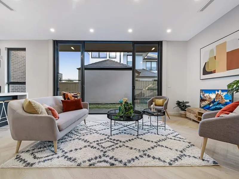 Springvale high ROI townhouses, ideal location!