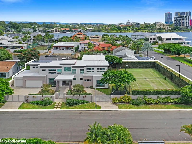 SPECTACULAR WATERFRONT ESTATE - DOUBLE BLOCK WITH TENNIS COURT