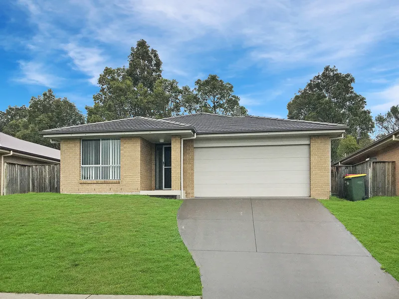 4 Bedroom home minutes from Hunter Express way