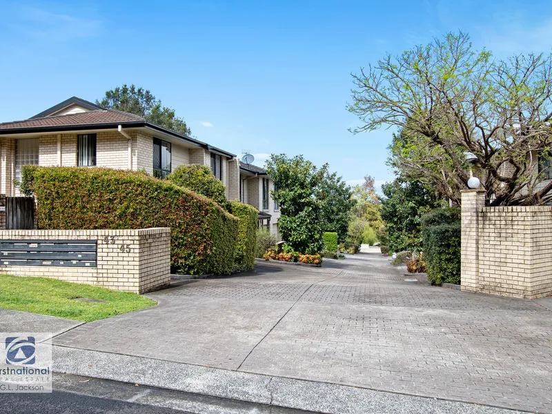 Convenient and Quiet Location!