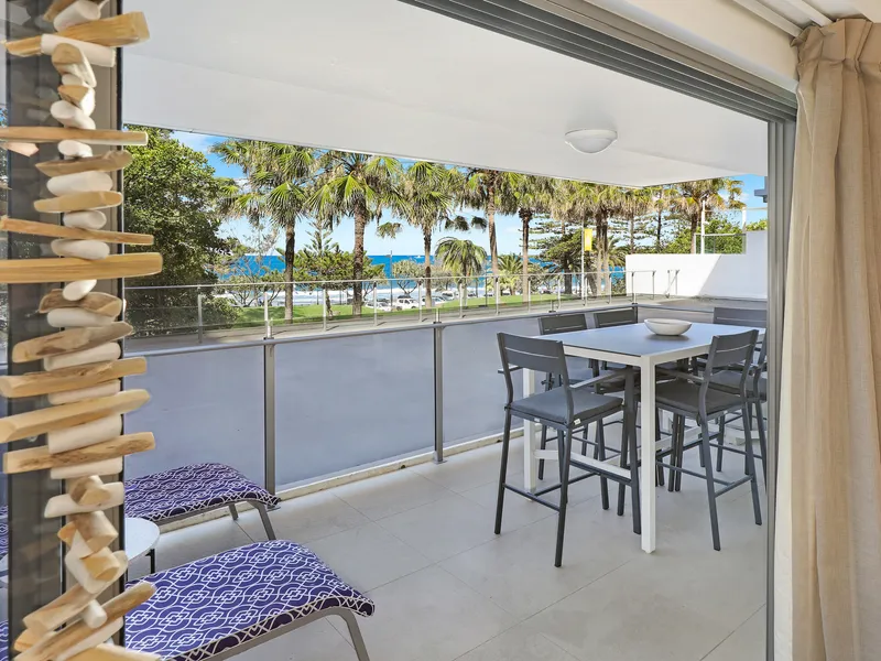 QUINTESSENTIAL MOOLOOLABA BEACHFRONT LIVING!