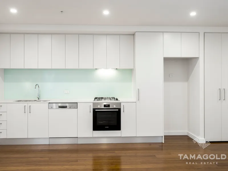 SPACIOUS ONE BEDROOM SHORT TERM LEASE