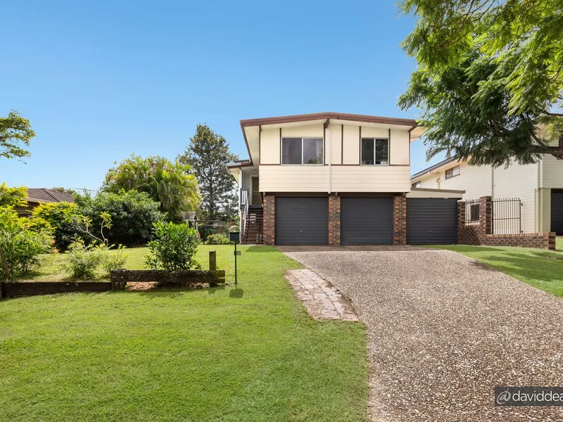 Large Home with Pool on 730m2