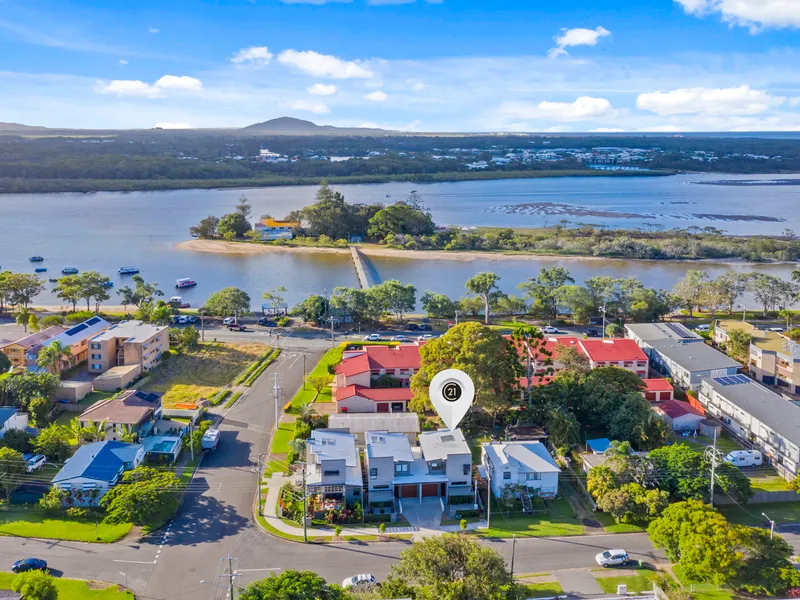 Boutique 3 Bedroom Townhouse In Sought After Maroochy Waters Precinct