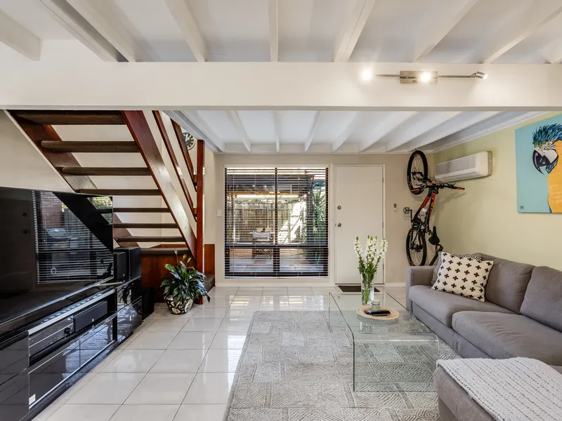 Light & Bright Picture Perfect Unit