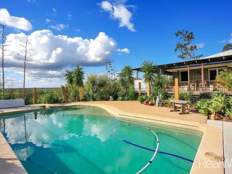 Never-ending Sunsets & Rolling Hills By The Burnett River - Escape To The Promisedland!