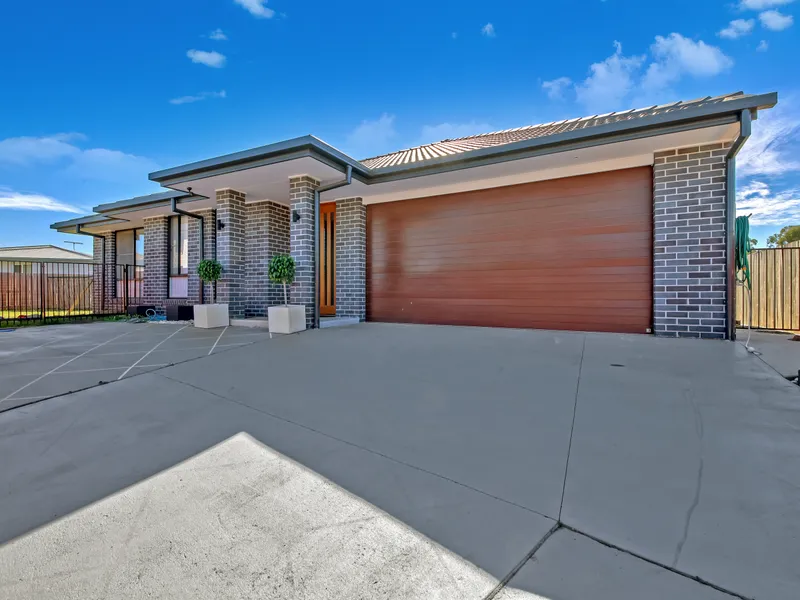 Spacious Living In Griffin !