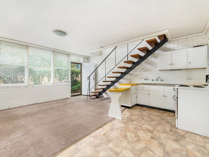 CENTRAL LOCATION CLOSE TO SCHOOLS STATION AND SHOPS, WITH CARPORT