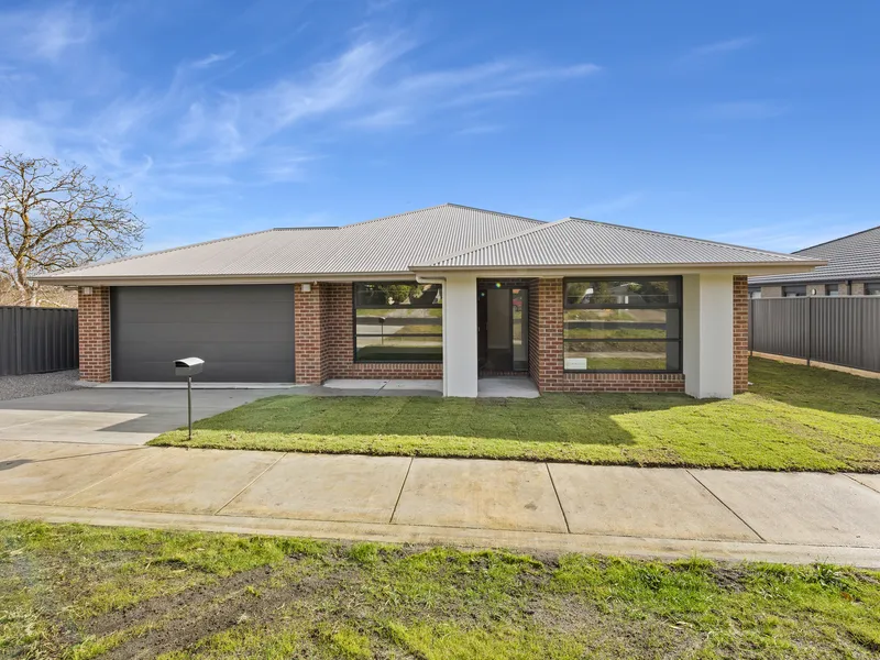 Brand new family home, with all the inclusions only a short drive to the CBD!