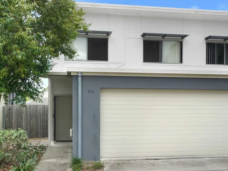 UNDER CONTRACT BY LEISA LE