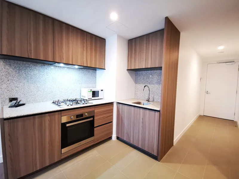 Fully Furnished 2 Bedroom and 2 Bathroom Apartment with Marvelous City Views