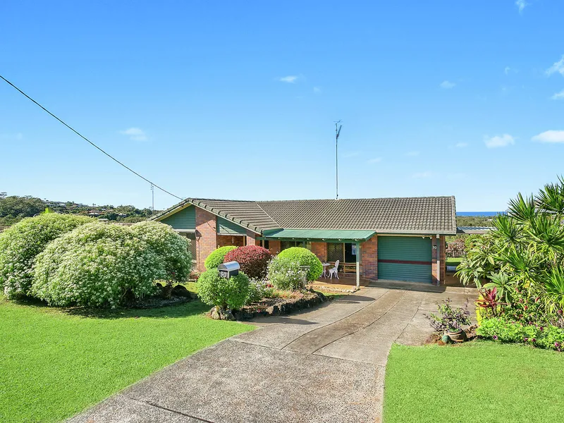 FAMILY HOME WITH COASTAL BACKDROP