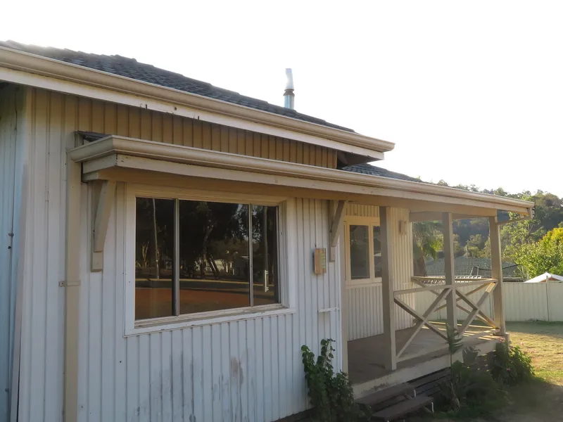 Lovely Home Close to Town